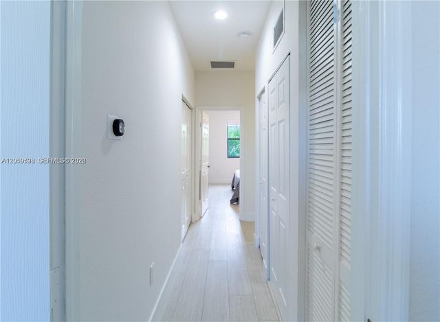 8845 W 35th Ave 8845, Hialeah, FL 33018