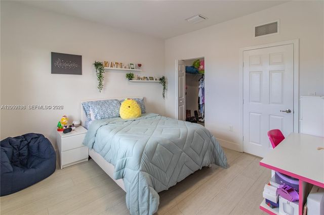 8845 W 35th Ave 8845, Hialeah, FL 33018