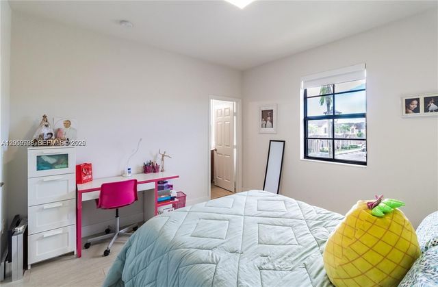 8845 W 35th Ave 8845, Hialeah, FL 33018