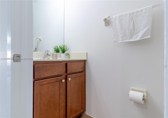 8845 W 35th Ave 8845, Hialeah, FL 33018