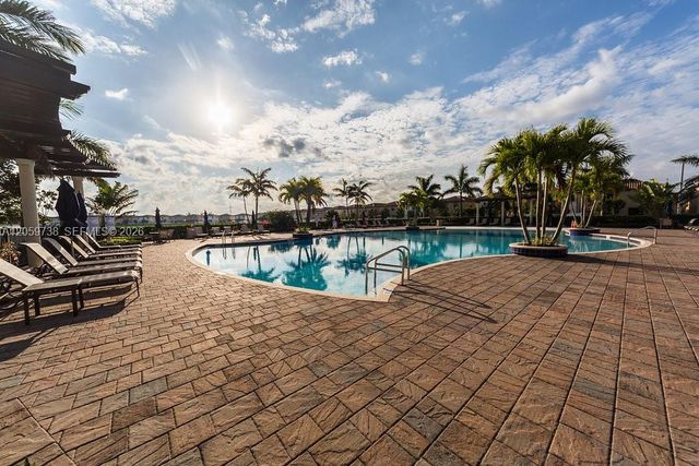 8845 W 35th Ave 8845, Hialeah, FL 33018