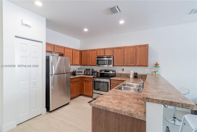8845 W 35th Ave 8845, Hialeah, FL 33018