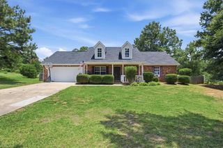 306 Ponderosa Trl, Jackson, GA 30233