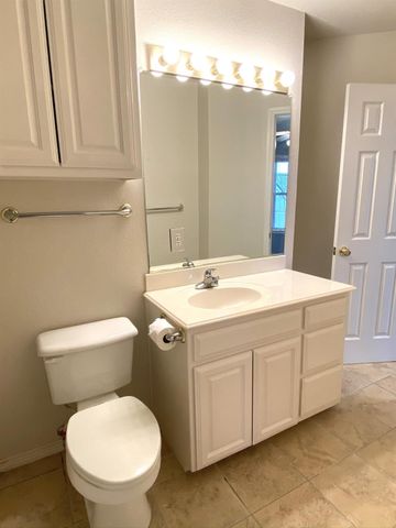 438 Lake Highland Drive, Lake Dallas, TX 75065