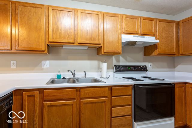 5814 Shipwatch Place, Indianapolis, IN 46237