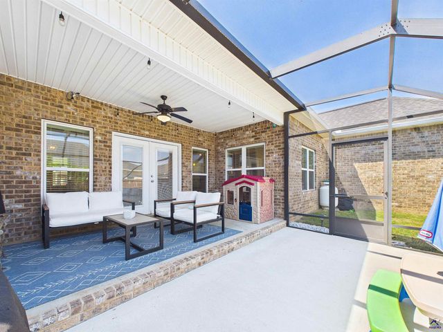255 Ashley Nicole Avenue, Bonaire, GA 31005