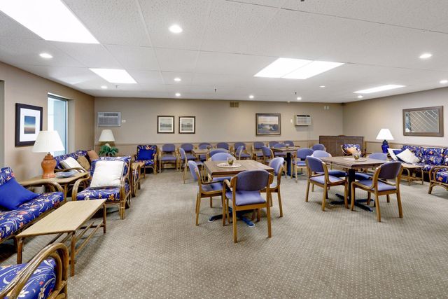 4350 Brookside Court 108, Edina, MN 55436