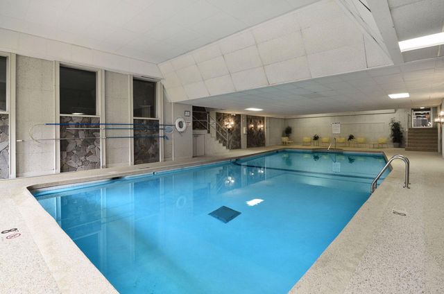 4350 Brookside Court 108, Edina, MN 55436