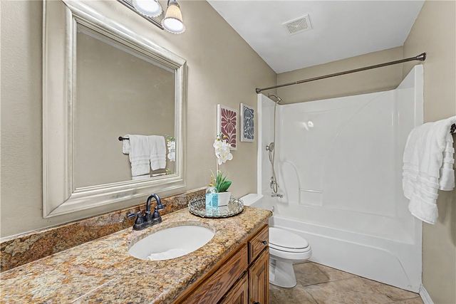 4 Benwick Lane, Bella Vista, AR 72714