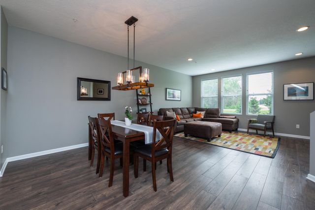 533 Satori Way, Chaska, MN 55318