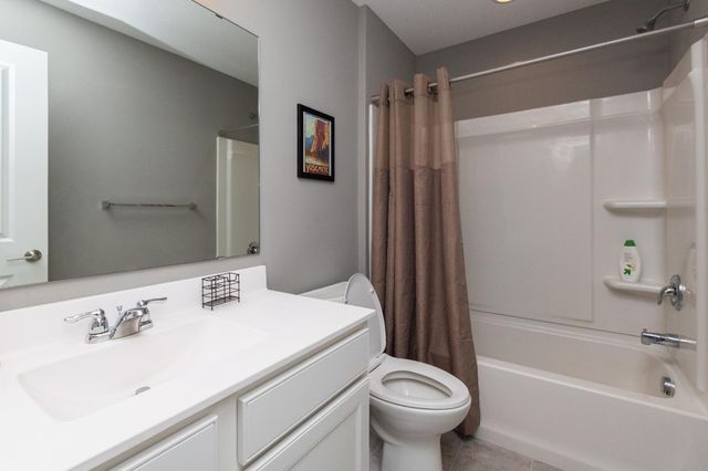 533 Satori Way, Chaska, MN 55318