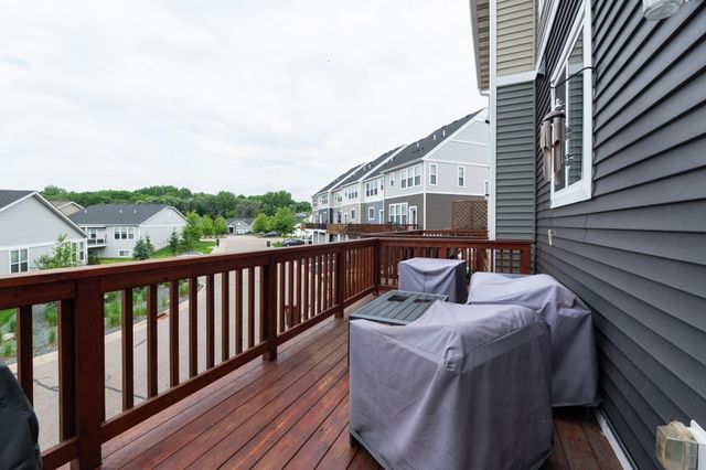 533 Satori Way, Chaska, MN 55318