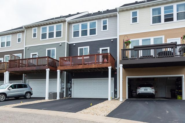 533 Satori Way, Chaska, MN 55318