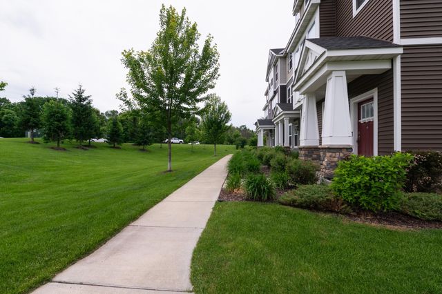533 Satori Way, Chaska, MN 55318