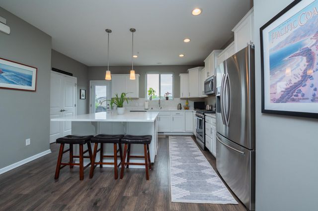 533 Satori Way, Chaska, MN 55318