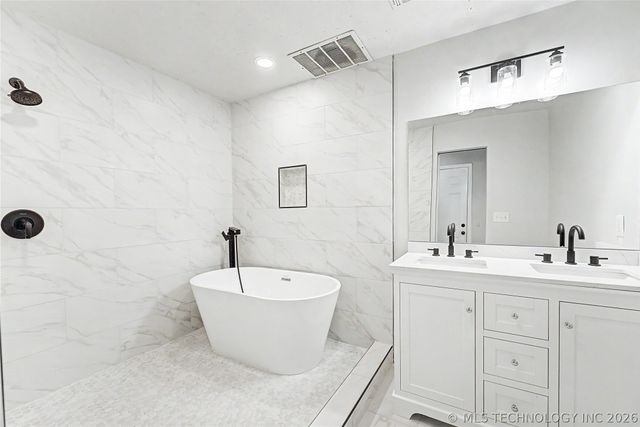 912 W Park Place, Broken Arrow, OK 74011