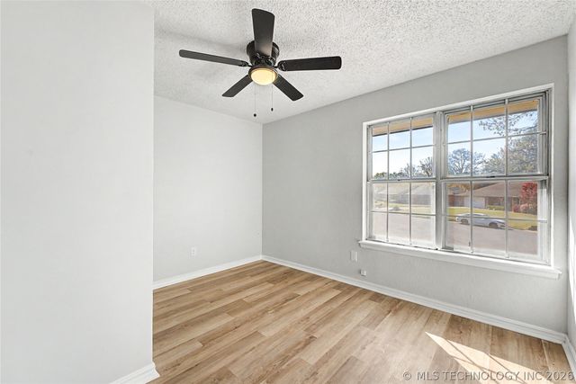 912 W Park Place, Broken Arrow, OK 74011