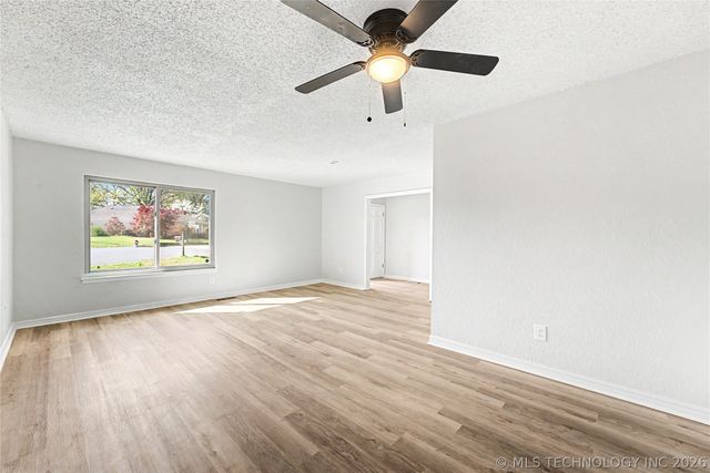 912 W Park Place, Broken Arrow, OK 74011