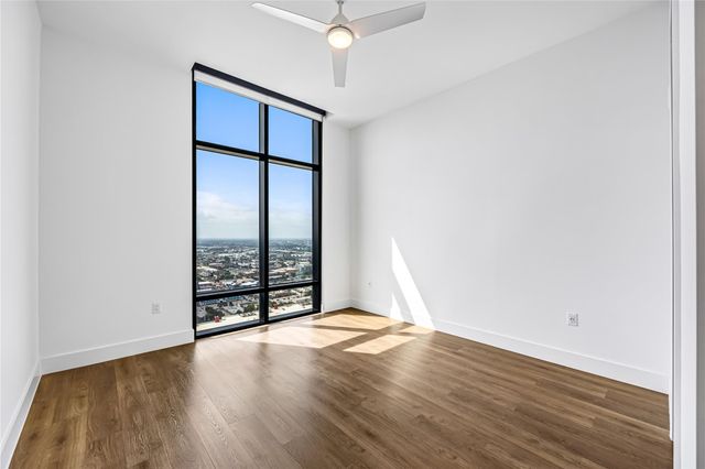808 Crawford Street 4102, Houston, TX 77010