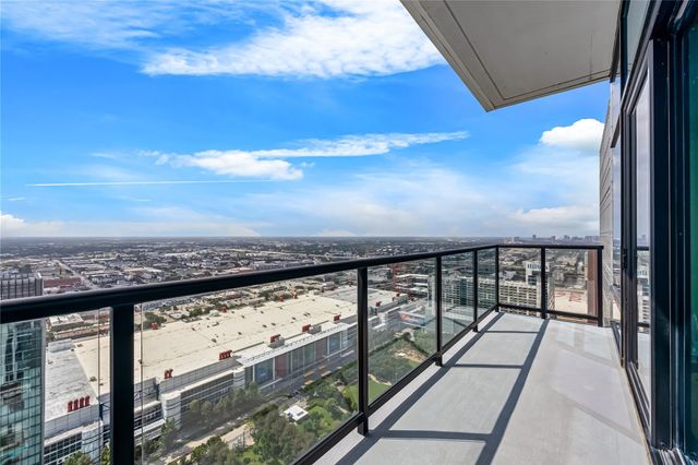808 Crawford Street 4102, Houston, TX 77010
