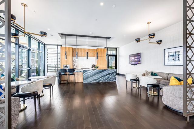 808 Crawford Street 4102, Houston, TX 77010