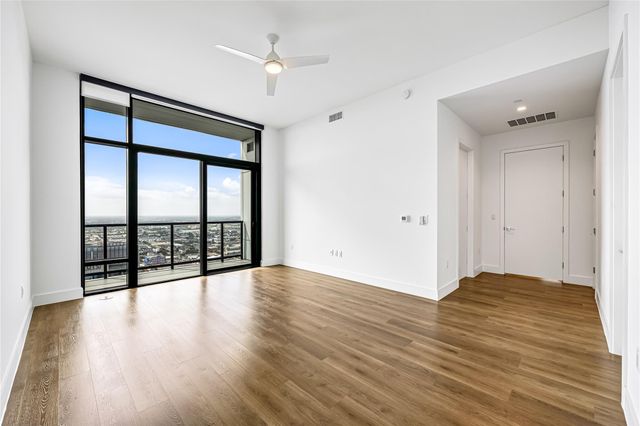 808 Crawford Street 4102, Houston, TX 77010