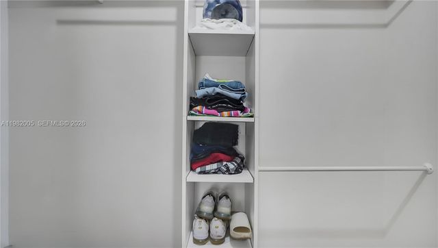 2056 SW 81st Way, Davie, FL 33324