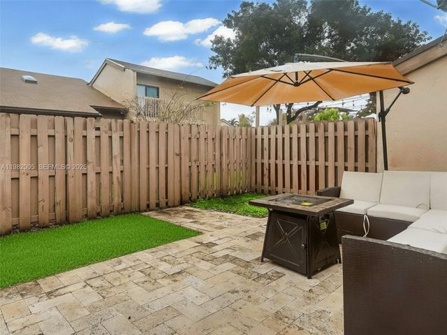 2056 SW 81st Way, Davie, FL 33324