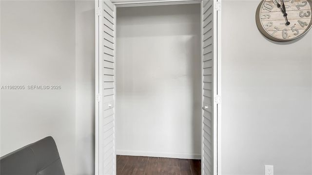 2056 SW 81st Way, Davie, FL 33324