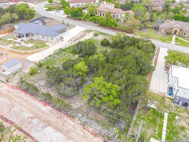 146 Champions Bend, San Antonio, TX 78258