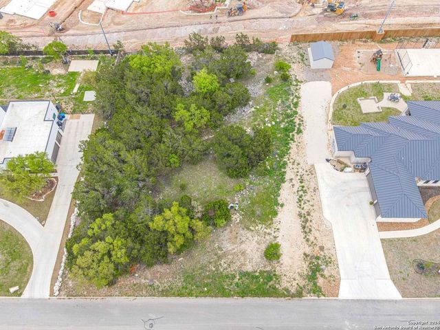 146 Champions Bend, San Antonio, TX 78258