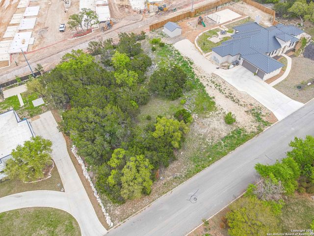 146 Champions Bend, San Antonio, TX 78258