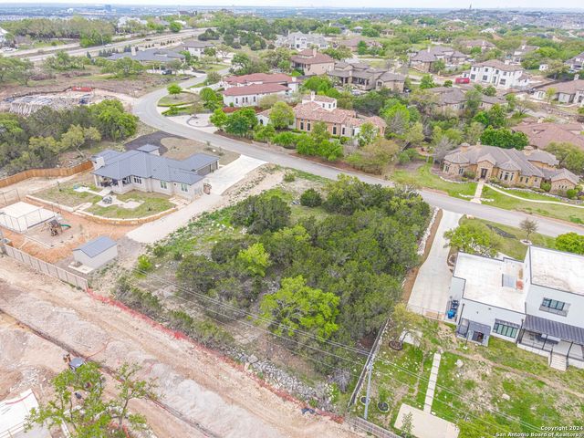 146 Champions Bend, San Antonio, TX 78258