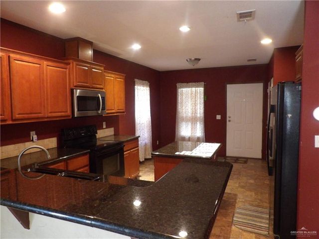 1406 W Ray Circle W, Mission, TX 78572