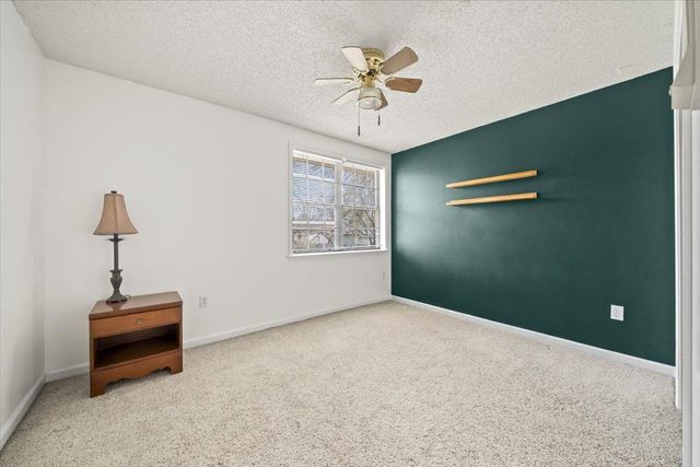 676 HERMITAGE TRAIL DR, Collierville, TN 38017