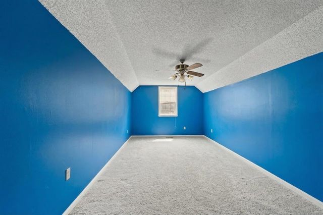 676 HERMITAGE TRAIL DR, Collierville, TN 38017