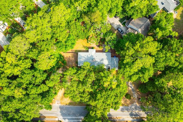 562 Fort Johnson Road, Charleston, SC 29412