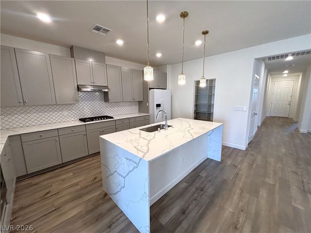8948 Marigold Creek Street, Las Vegas, NV 89113