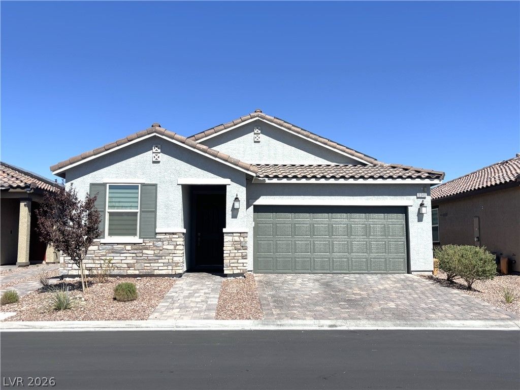 8948 Marigold Creek Street, Las Vegas, NV 89113