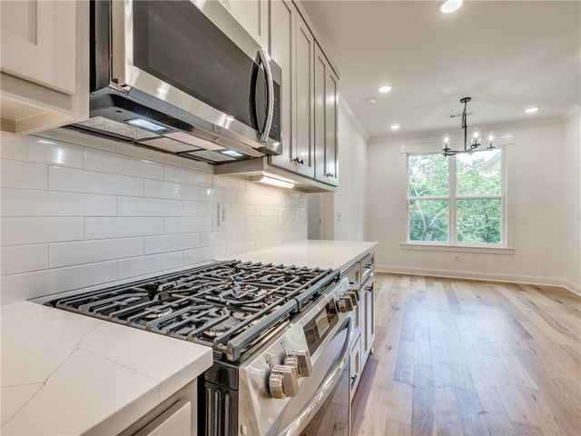 25 Roxburgh Drive, Bella Vista, AR 72715