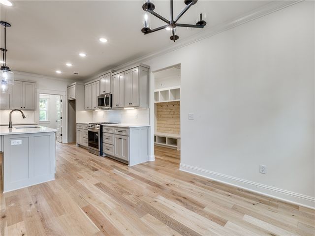 25 Roxburgh Drive, Bella Vista, AR 72715