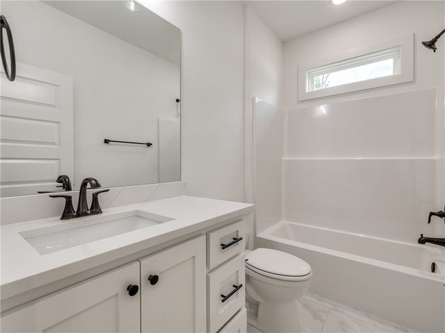 25 Roxburgh Drive, Bella Vista, AR 72715
