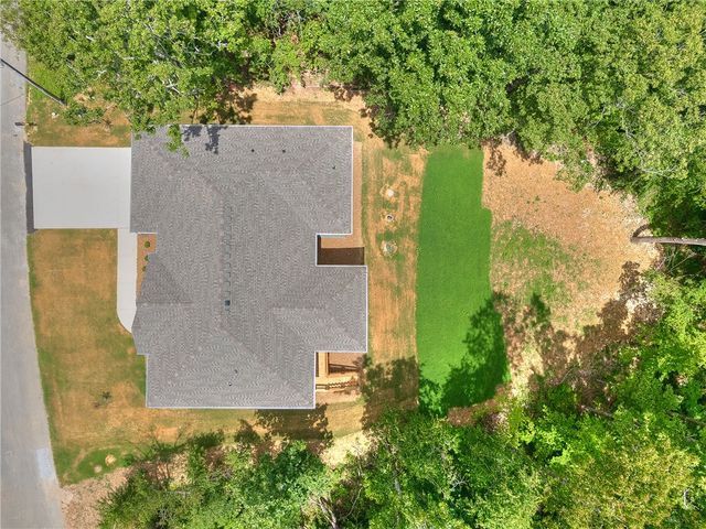 25 Roxburgh Drive, Bella Vista, AR 72715