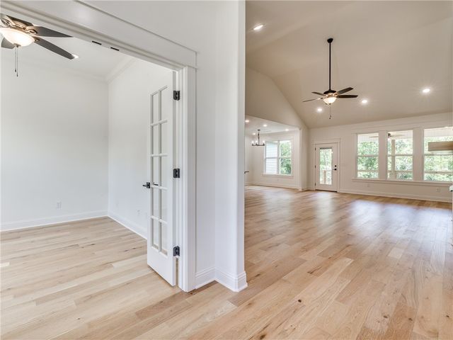 25 Roxburgh Drive, Bella Vista, AR 72715