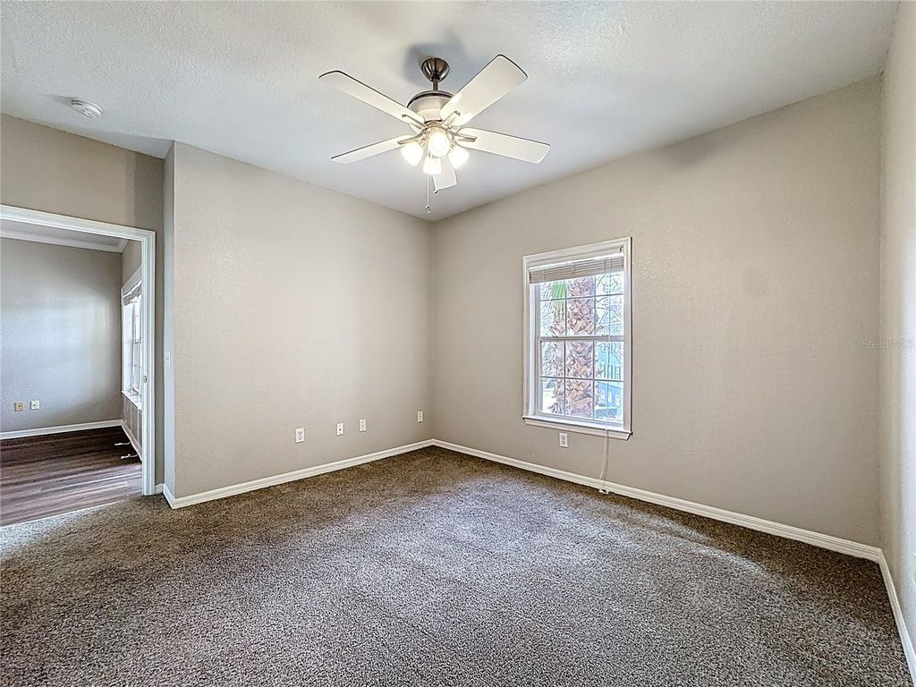 Image 20 of property listing at 3593 CONROY ROAD 433, Orlando, FL 32839