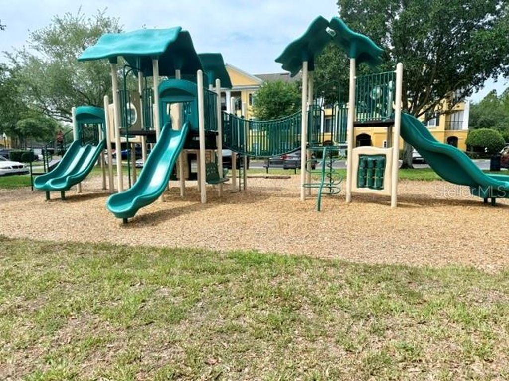Image 36 of property listing at 3593 CONROY ROAD 433, Orlando, FL 32839