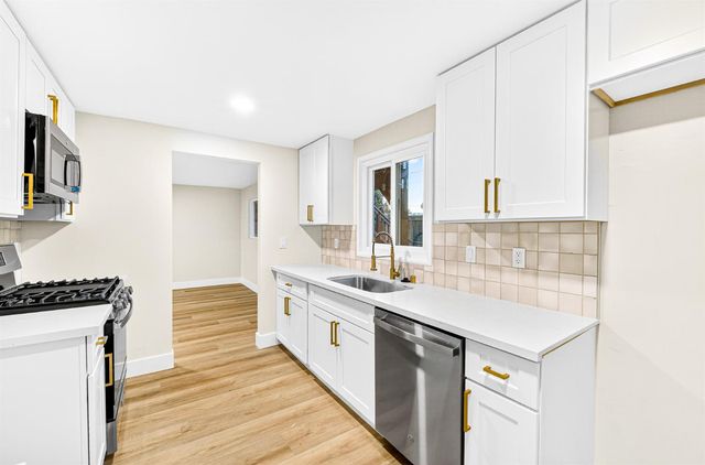 2133 Cortez Ln, Sacramento, CA 95825