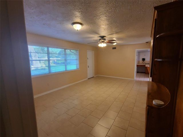 2212 Locklaine Drive, Pasadena, TX 77502