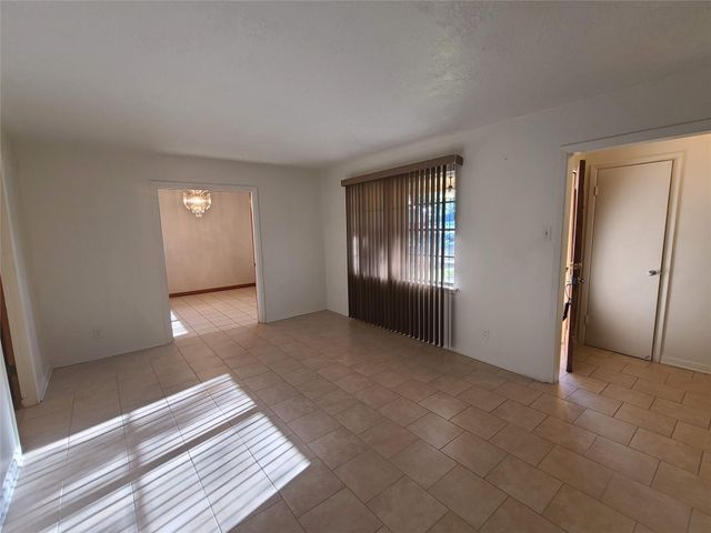 2212 Locklaine Drive, Pasadena, TX 77502