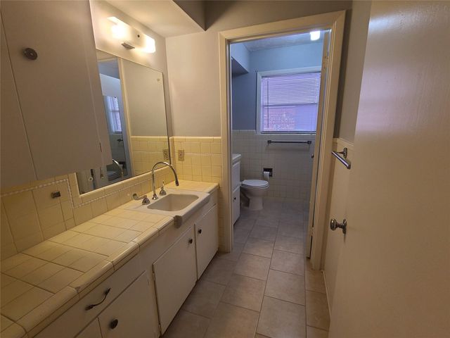 2212 Locklaine Drive, Pasadena, TX 77502